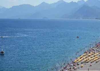 Antalya’ya 12 milyon ziyaretçi geldi