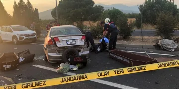 Feci kaza: 2 ölü, 3 ağır yaralı