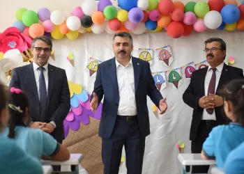 Yıldırım’da esnafa da aileye de destek