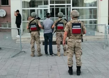 Hakkari’de 11 kişi tutuklandı