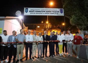 Adem Yaşari Parkı coşkulu törenle açıldı