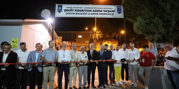 Adem Yaşari Parkı coşkulu törenle açıldı