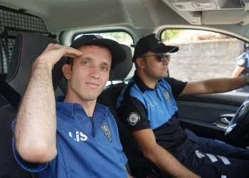 Zihinsel engelli gencin polis olma hayali gerçek oldu