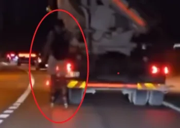 Bursa’da patenli gencin tehlikeli yolculuğu kamerada