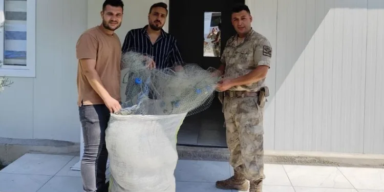 Yüzlerce balığın ölümüne sebep olan 2 kişi jandarmadan kaçamadı