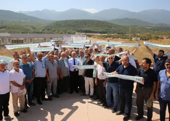 Çataltepe Sanayi Sitesi mağdurlarına Bozbey’den destek sözü