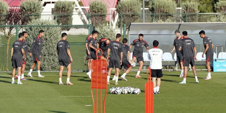 A Milli Futbol Takımı, İzmir’de İzlanda ile karşılaşacak