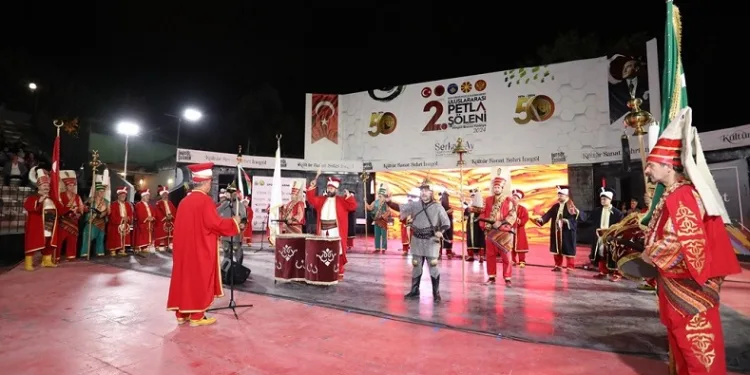 Kıbrıs Barış Harekâtının 50. yılı kahramanlık ezgileriyle kutlandı