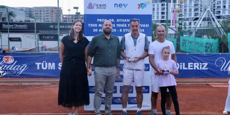 Prof. Dr. Ayhan Kızıl T200 Masters Tenis Turnuvası’nda 7. yılın şampiyonları belli oldu