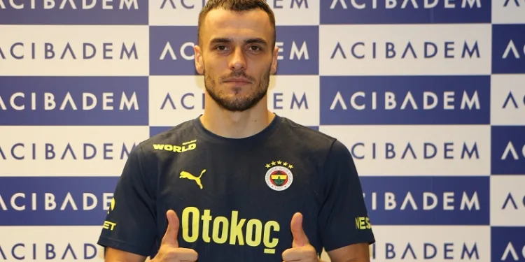 Filip Kostic sağlık kontrolünden geçti