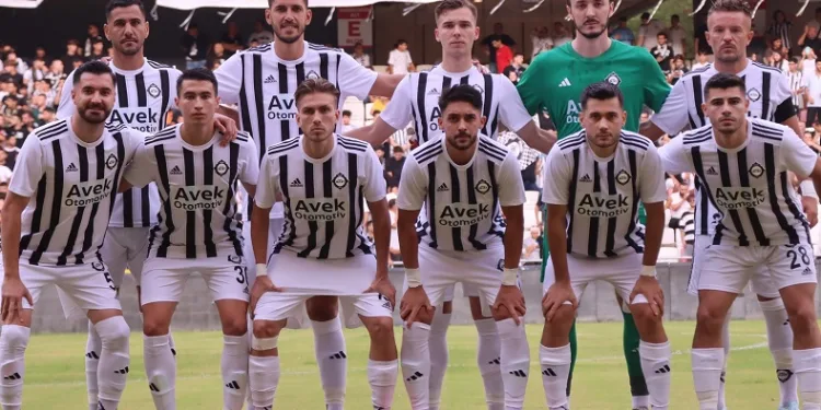 Altay, lige etkili başladı