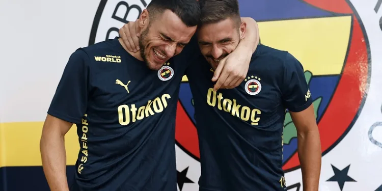 Fenerbaçe’nin yeni transferi Filip Kostic: “İlk günden itibaren Fenerbahçe’ye gelmek istedim”