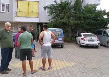 Arkadaşı ile buluşmaya gitmeyen şahıs evinde ölü bulundu
