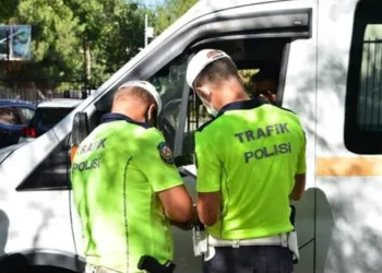 Okul çevresi ve servis araçları denetlendi