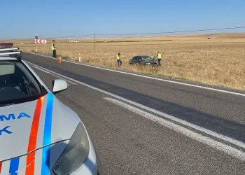 Otomobil şarampole uçtu: 3 yaralı