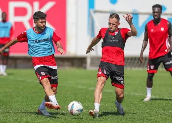 Samsunspor, ilk iç saha galibiyetine hazırlanıyor