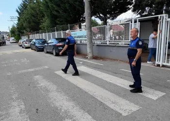 Zabıta ekipleri öğrenciler için görevde