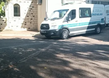 Tartıştığı kızını tabanca ile öldürdü