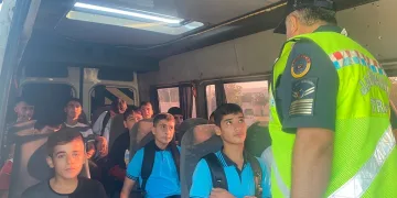 Jandarmadan 41 okul önü ve çevresinde denetim