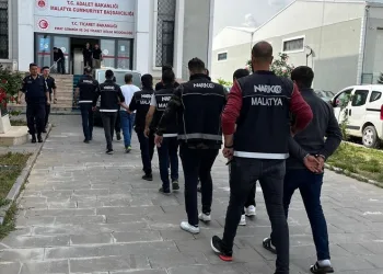 Torbacı operasyonu: 17 tutuklama