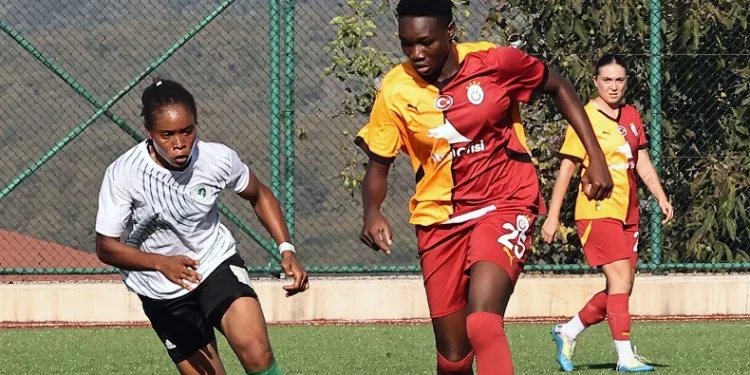 Galatasaray Petrol Ofisi sezona 11 gollük galibiyetle başladı