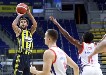 Fenerbahçe, hazırlık maçında Bahçeşehir Koleji’ni 97-80 mağlup etti
