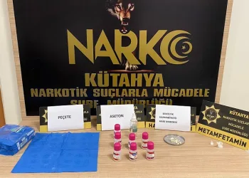 Otobüste uyuşturucu ile yakalanan 2 yolcu gözaltına alındı