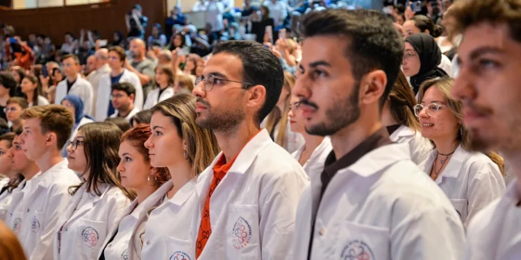 Bursa’da hekimliğe ilk adımı attılar