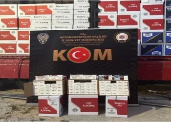 Polis kamyonda milyonlarca boş makaron ele geçirdi