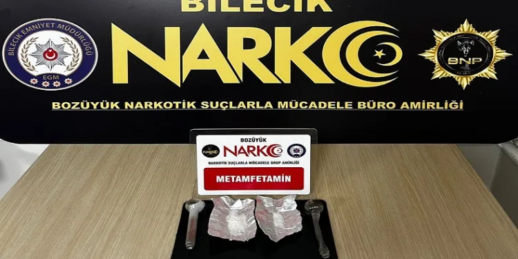 Durdurulan 2 şüpheli araçtan uyuşturucu madde ele geçirildi