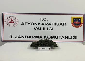 215 gram esrar ele geçirildi