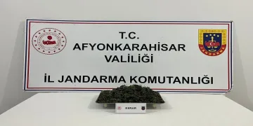 215 gram esrar ele geçirildi