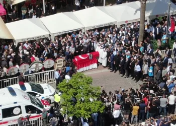 İsrail’in katlettiği Ayşenur, tekbirlerle uğurlandı