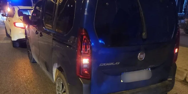 Çaldığı araçla kaza yaptı, jandarmanın dikkatinden kaçamadı