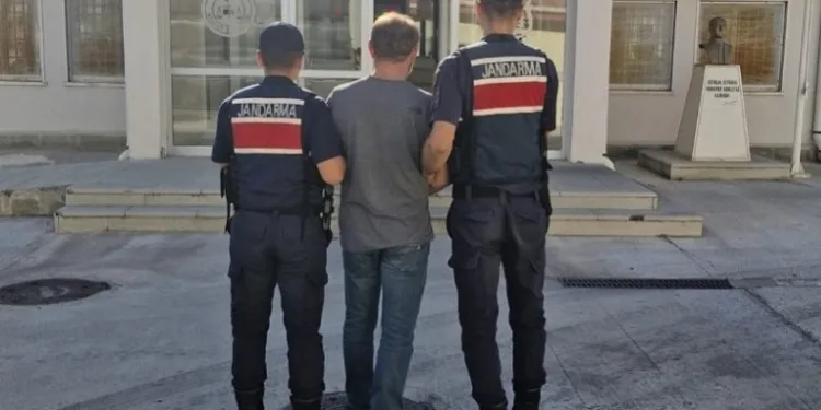 Haklarında yakalama kararı bulunan 32 şahıs jandarmaya takıldı