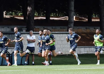 Fenerbahçe’de derbi mesaisi başladı