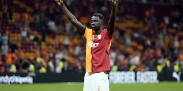 Maç sonu 3’lüsü Davinson Sanchez’den