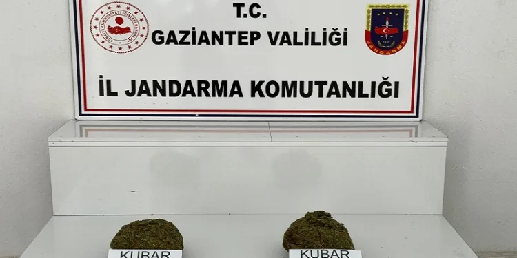 1 kilo esrar ele geçirildi:1 gözaltı
