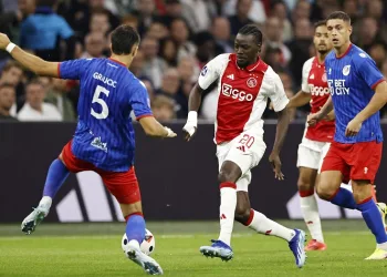 Galatasaray ve Beşiktaş’ın rakibi Ajax, Fortuna Sittard’ı farklı yendi