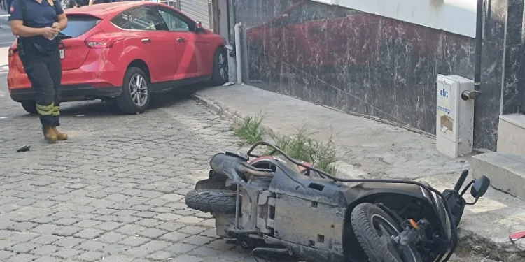 Otomobil ile motosiklet çarpıştı: 1 kişi ağır yaralandı