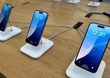 Asgari ücretin 6 katına ulaşan fiyatlar iPhone tutkunlarını durduramadı