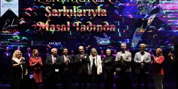 Başkanlar, Zeki Müren şarkıları söyledi