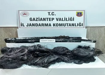 1,5 milyon TL değerinde bakır kabloları yakan 2 şüpheli yakalandı