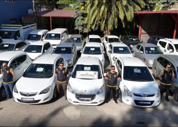 Depremde zarar gören araçların motor numaralarını kaçak araçlarla değiştirmişler