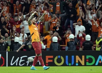 Maç sonu 3’lüsü Mauro Icardi’den