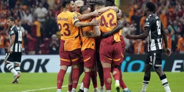 Galatasaray, UEFA Avrupa Ligi’ne 3 puanla başladı