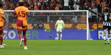 Galatasaray’ın tecrübeli kalecisi Günay Güvenç: “UEFA Avrupa Ligi için hedef koyduk”