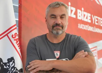 Samsunspor Teknik Direktörü Thomas Reis: “Taraftar Avrupa’yı hayal edebilir ama ben hayalperest değilim”