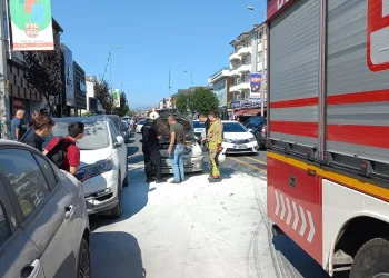 Seyir halindeki araçta yangın