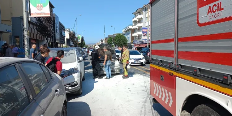 Seyir halindeki araçta yangın